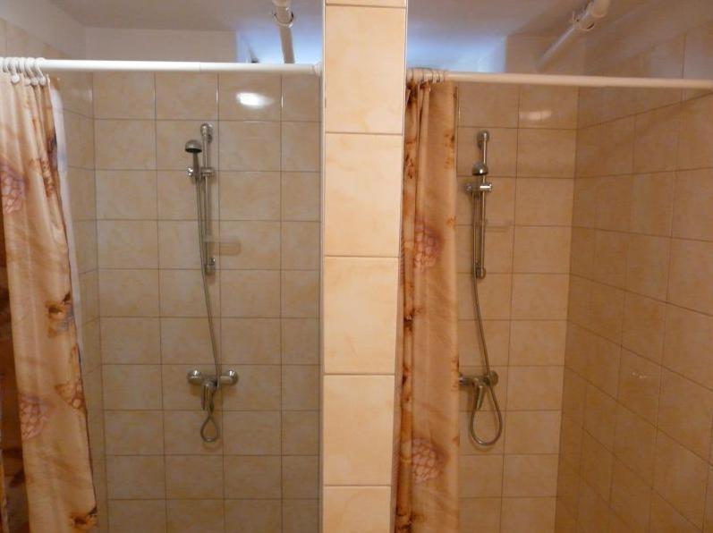Albergue Dom Studencki Atol Cracovia Habitación foto