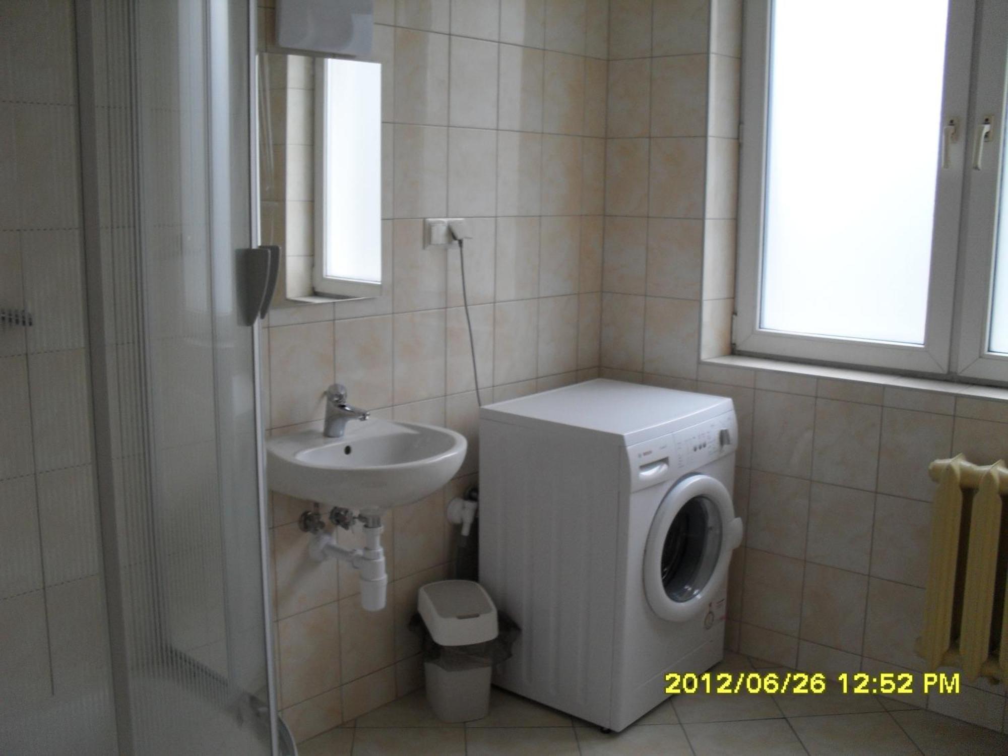 Albergue Dom Studencki Atol Cracovia Exterior foto
