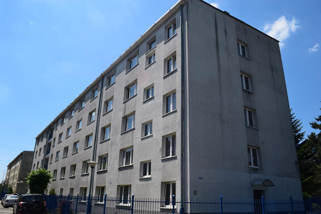 Albergue Dom Studencki Atol Cracovia Exterior foto